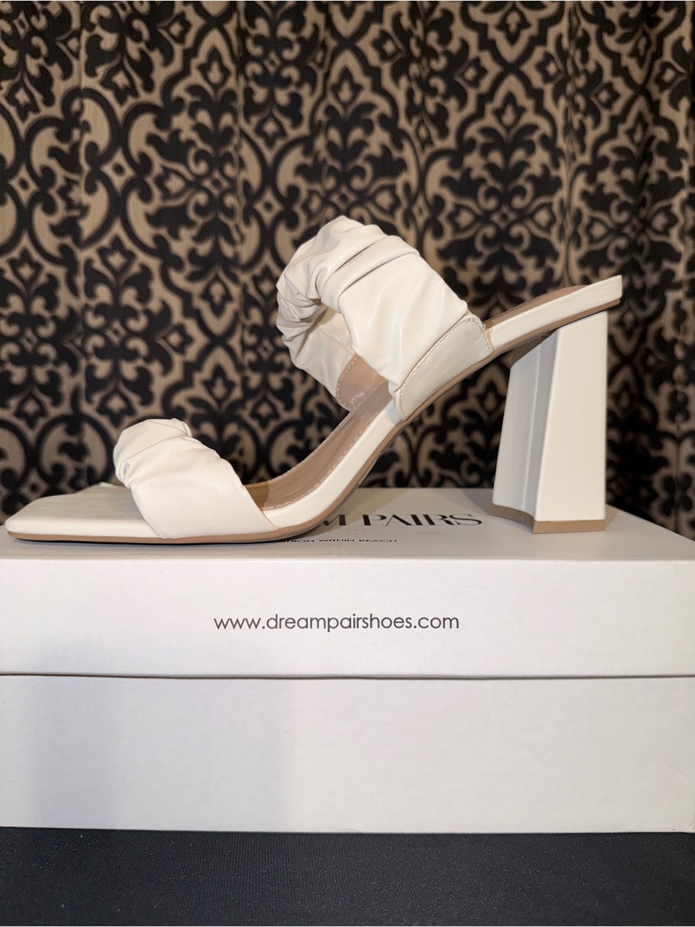 Dream Pairs White Ruched Block Heel Mule